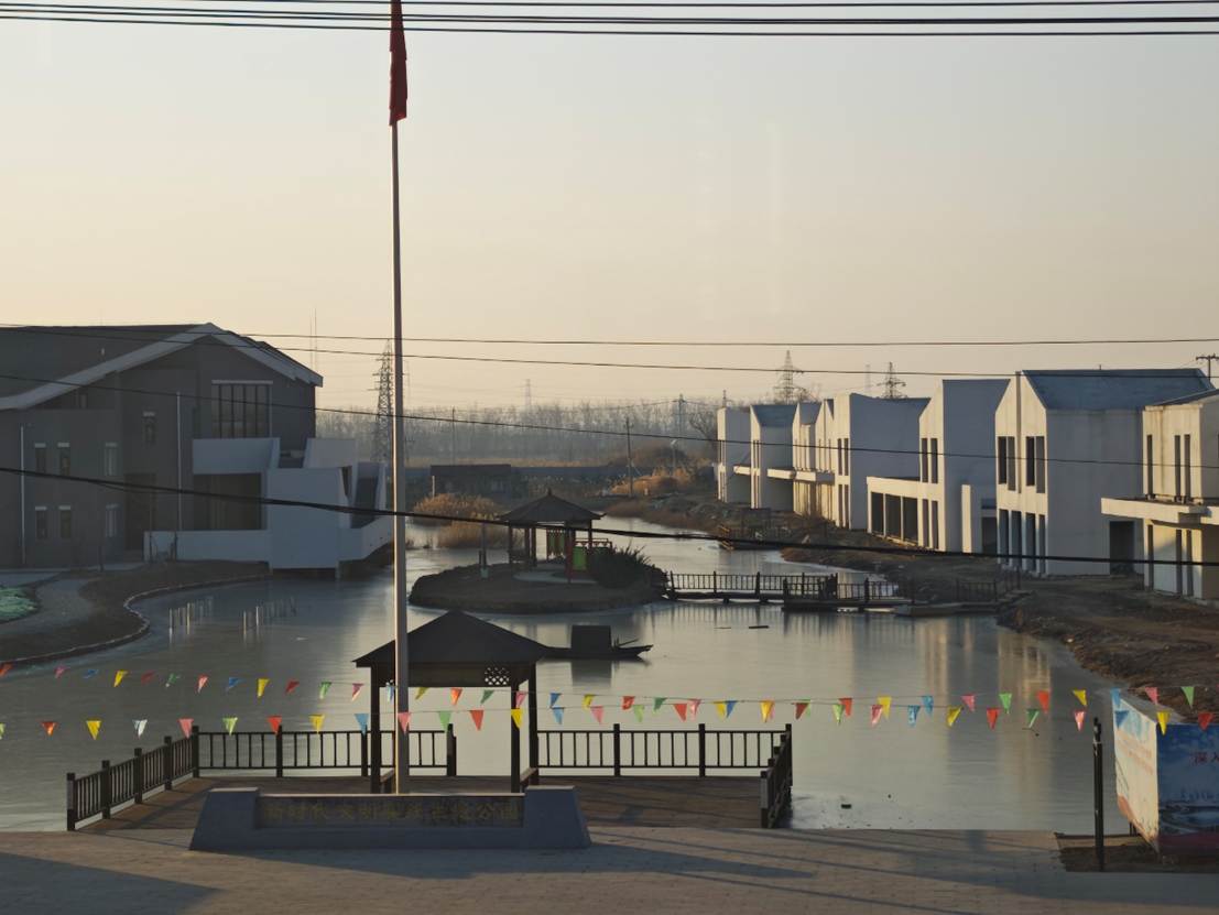 建筑的摆设布局 AI 生成的内容可能不正确。